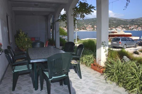 Apartments Ivan Orlic Vinišće الغرفة الصورة