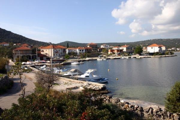 Apartments Ivan Orlic Vinišće المظهر الخارجي الصورة