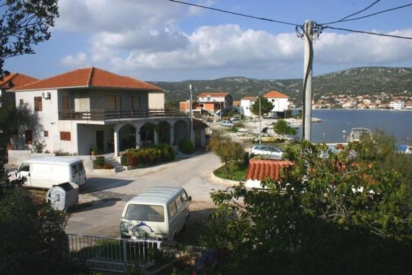 Apartments Ivan Orlic Vinišće المظهر الخارجي الصورة